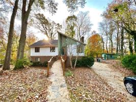 615 Ridgeway