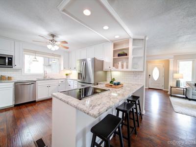 1049 Palmyra Drive