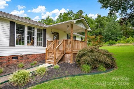 1116 Lewis Ferry Road