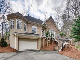 5104 Mountain Point Lane