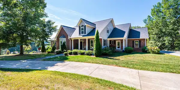 120 Harbor Town Drive