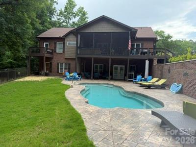 2055 Tiger Paw Lane