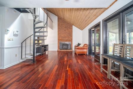 6199 Timberlane Terrace