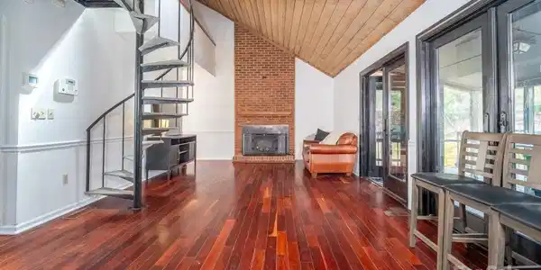 6199 Timberlane Terrace