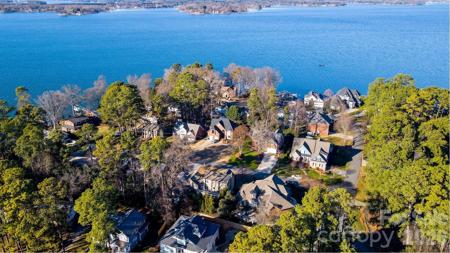 21410 Pinecrest Place