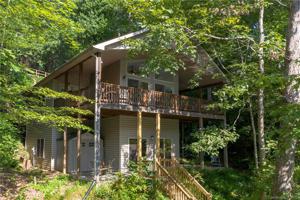 320 West Lake Drive N