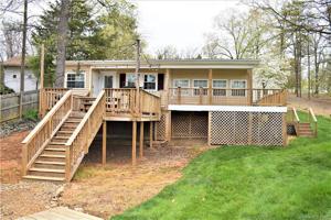 534 Shoreline Drive