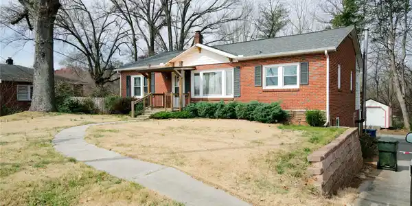 3039 N Center Street