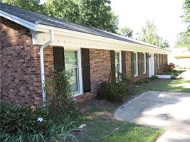 101 Hillsboro