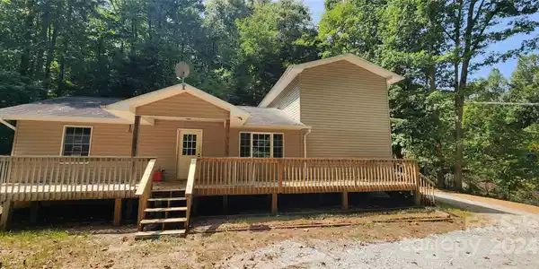 1900 Shook Cove Road