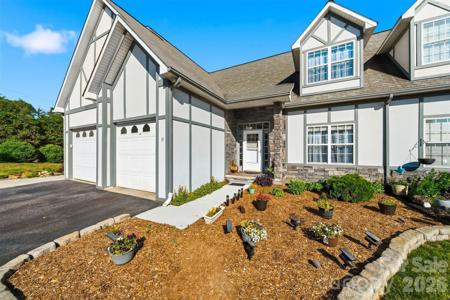 19 Heron Cove Loop