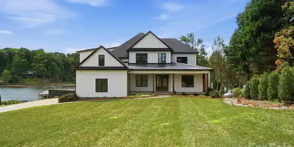110 Zwilling Court