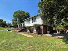 5198 Lake Park