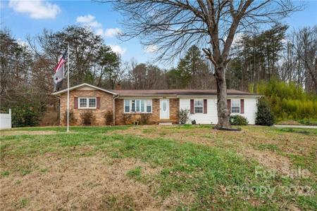 4499 Lake James