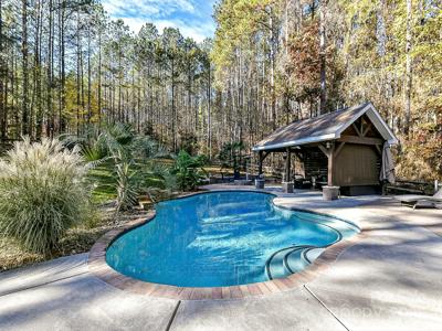 250 Kenway Loop
