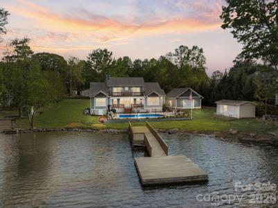 1786 Riverview Road