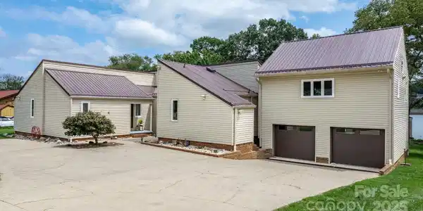 748 Moretz Court