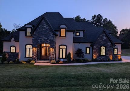 110 Hunts Landing Drive