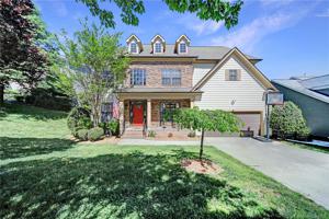 305 Golfview Crest Drive