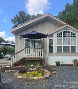 110 Twin Bluff Trail