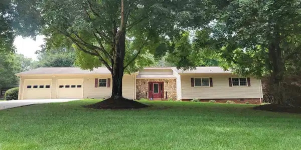 3719 Falling Creek Road NE