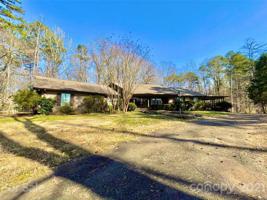 10606 Willow Oak