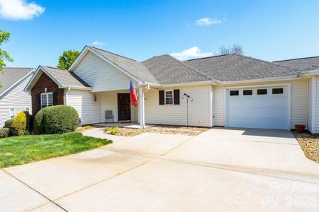 102 KESWICK Lane