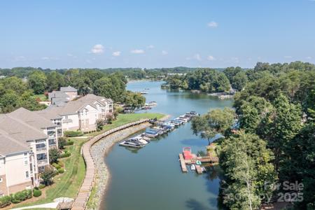 104 Pier 33 Drive
