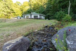 412 Gladden Creek
