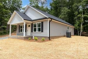 469 Acorn Acres