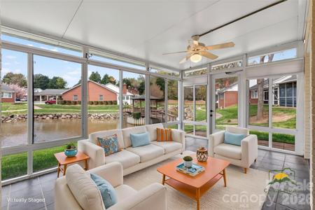 19830 Oak Leaf Circle