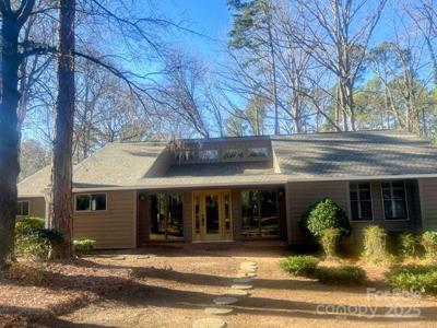 121 Tall Pines Court