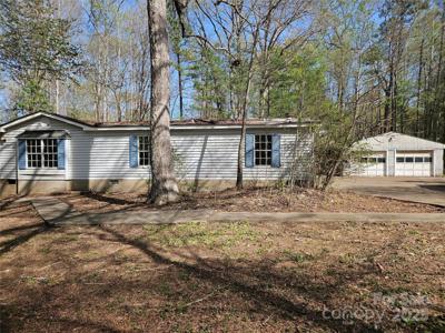 1586 Brook Lane