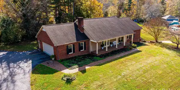 6125 Gold Creek Estate Drive
