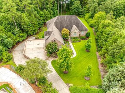 2218 Pinion Point
