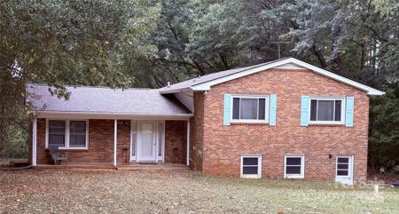 934 Armstrong Road