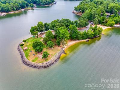 7057 Mariners Court