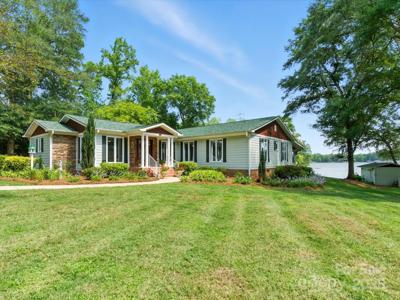 703 Island Point Road