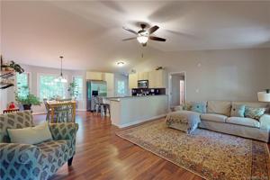 1525 Lakewood Drive
