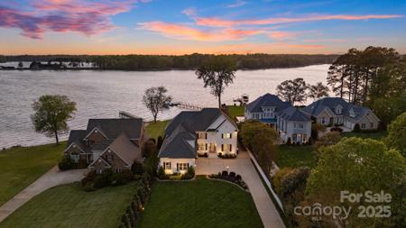 356 Yacht Road