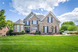 3052 17th Street Court NE