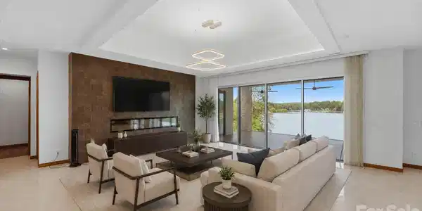 7272 Lynbrook Circle