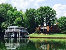 221 Windemere Pointe Drive 