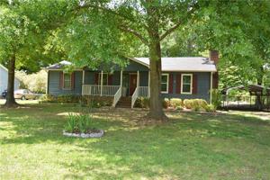 1125 Twin Lakes Road