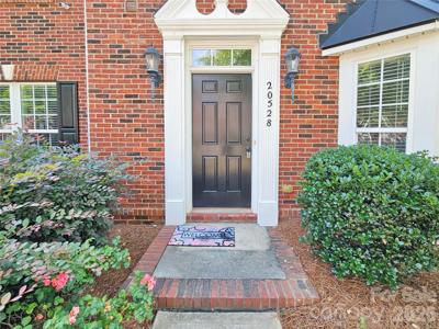 20528 Harbor View Drive