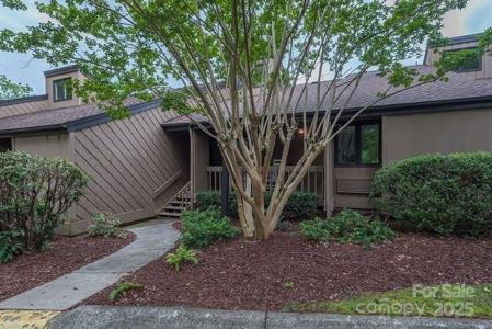 156 West Lake Drive S