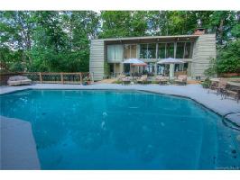 1112 Riverwood Drive 