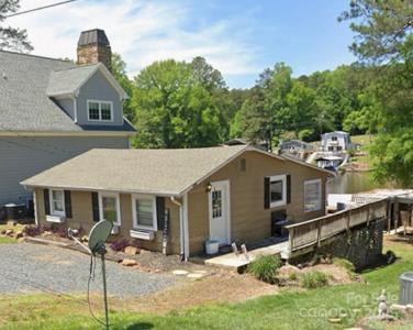 690 Lake Head Road