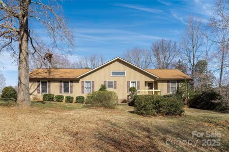 7753 Old Post Road