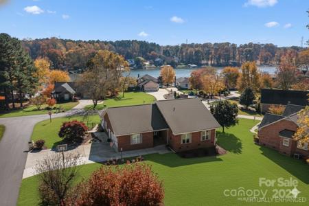 110 Captains Way